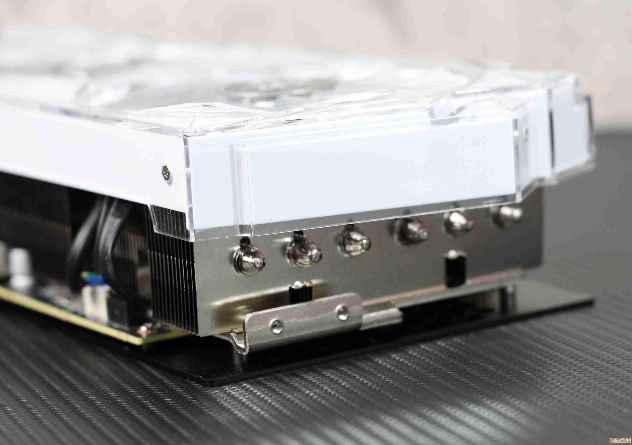 全新3080ti显卡正式发布：极致性能突破，打造沉浸式视觉盛宴