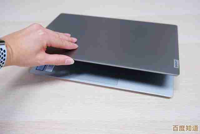 联想小新：高效办公与沉浸娱乐，轻薄便携兼具高性能体验