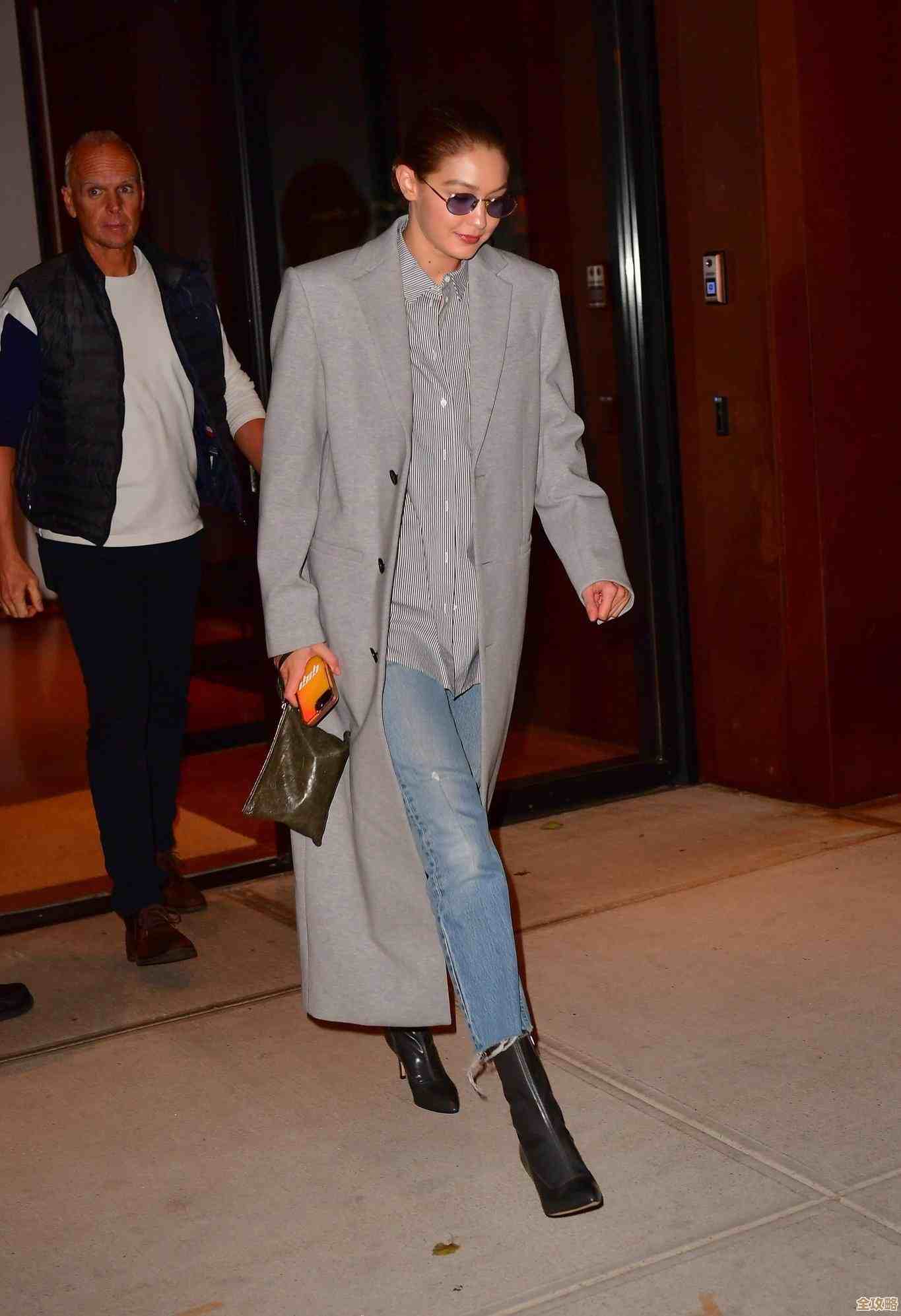 Win11系统时间显示自定义教程：轻松切换回Win10熟悉风格