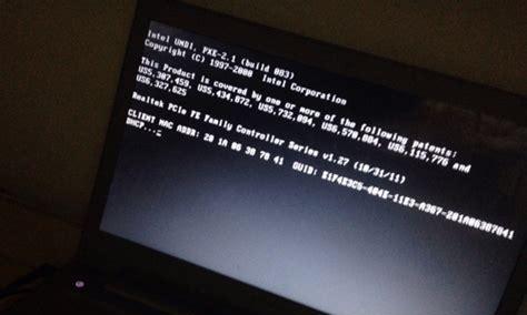 电脑启动后屏幕漆黑一片不必慌，手把手教你逐步排除故障原因