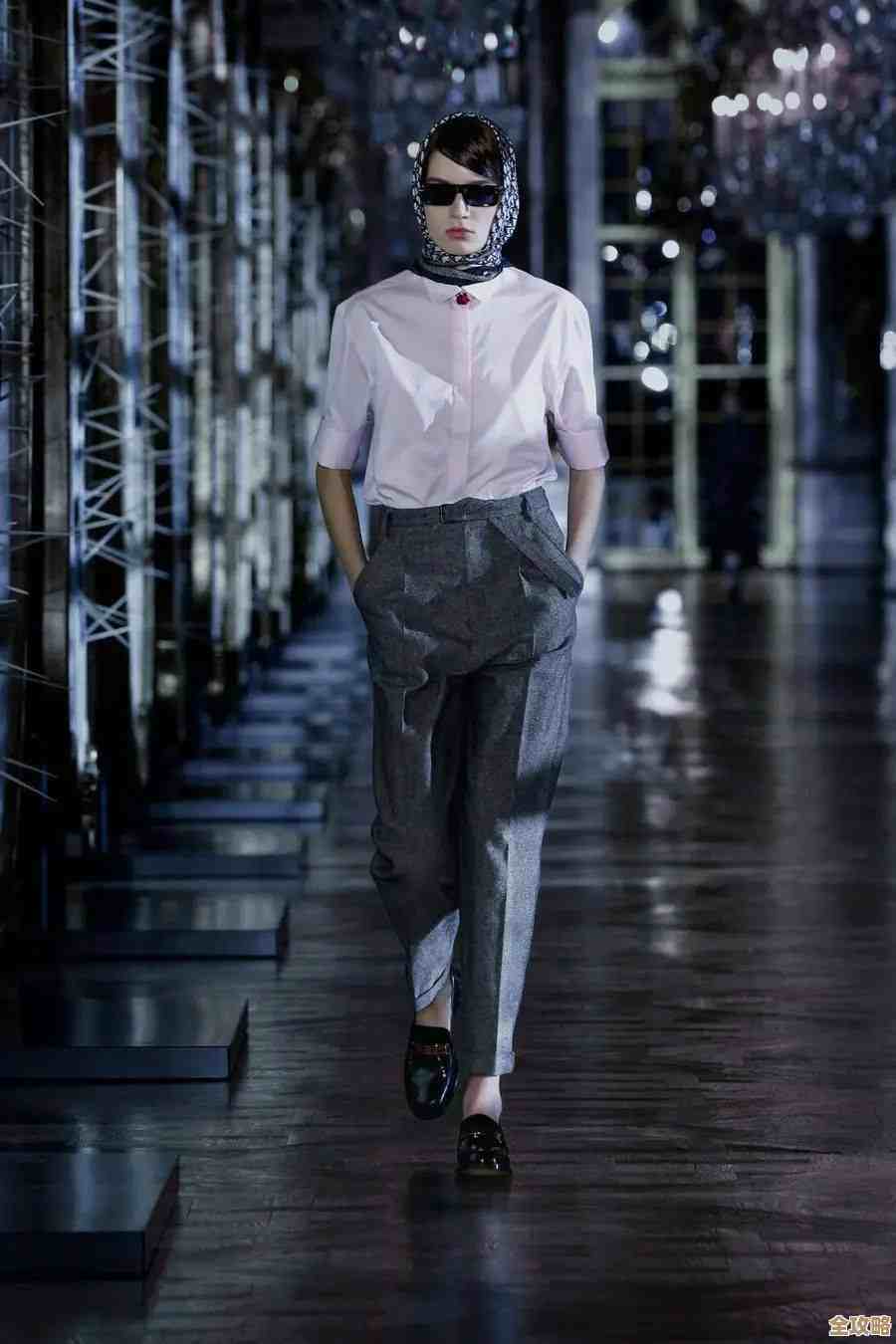 时尚界翘楚背后：揭秘哪些品牌塑造了永恒风格与影响力