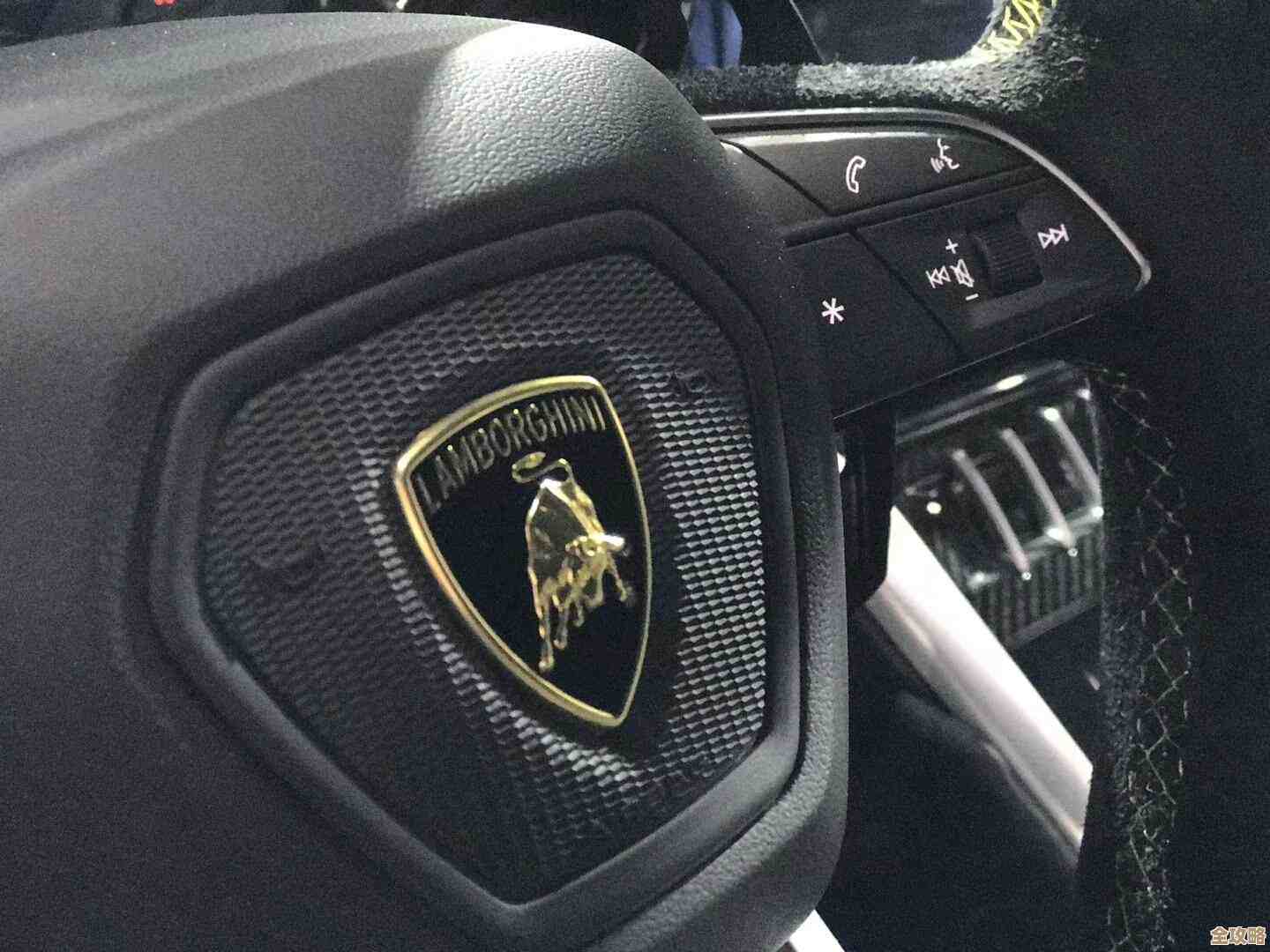 电脑虚拟键盘:智能辅助工具如何革新您的日常输入体验 电脑虚拟键盘:智能辅助工具如何革新您的日常输入体验