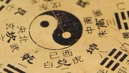 在江湖侠影里,卦象一划就能摸清你命运的边儿 在江湖侠影里,卦象一划就能摸清你命运的边儿