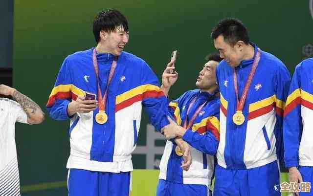 数据库事务隔离级别到底是怎么起作用的，背后实现原理又是什么呢？