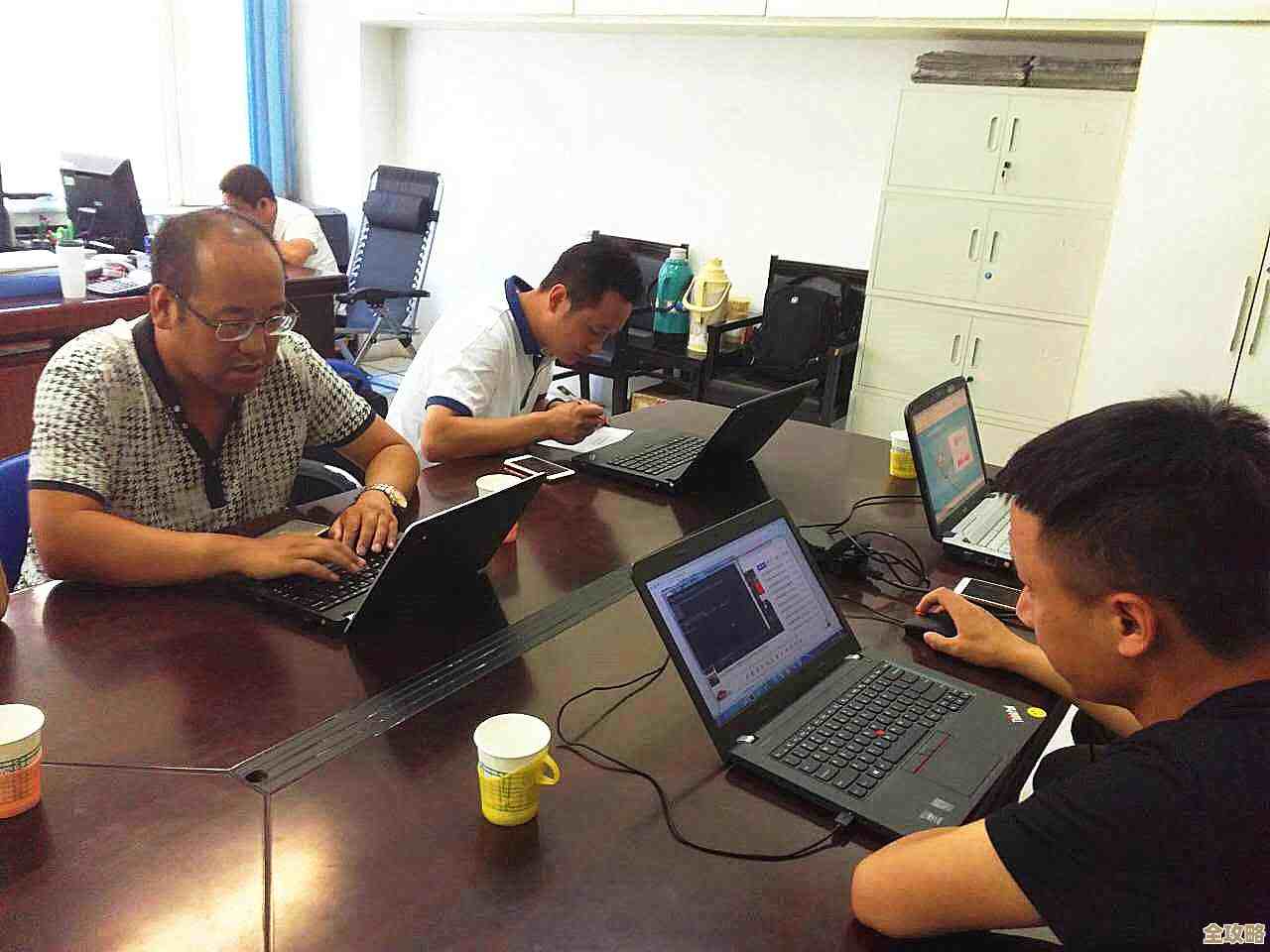 怎么保证混合云里备份和灾难恢复的数据能一直对得上号，别出错了