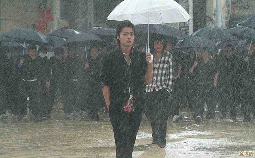 交错的轨迹第一章怎么玩，说说开局套路、常见失误和躲坑的小技巧